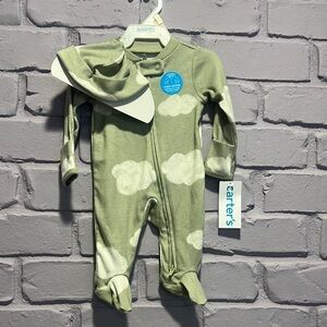 NEW Carter's Sage Cloud Print Footie size NB
